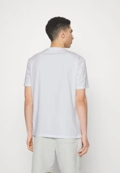 YOURTURN Unisex 5 Pack - Camiseta Básica - White/Apricot/Light Blue 9 YOURTURN Unisex 5 Pack - Camiseta Básica - White/Apricot/Light Blue -Yourturn 0fc4b96e9e5d4d4289f2790dc8d4b287