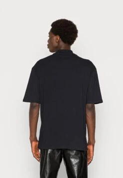 YOURTURN Unisex - Camiseta Estampada -Black -Yourturn 1dec16ba161a4a96a2b68bf283b96a7d