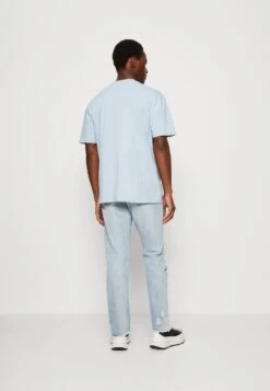 YOURTURN Unisex - Camiseta Estampada - Light Blue -Yourturn 20f9cd4319a54db6867701868e57b5ea