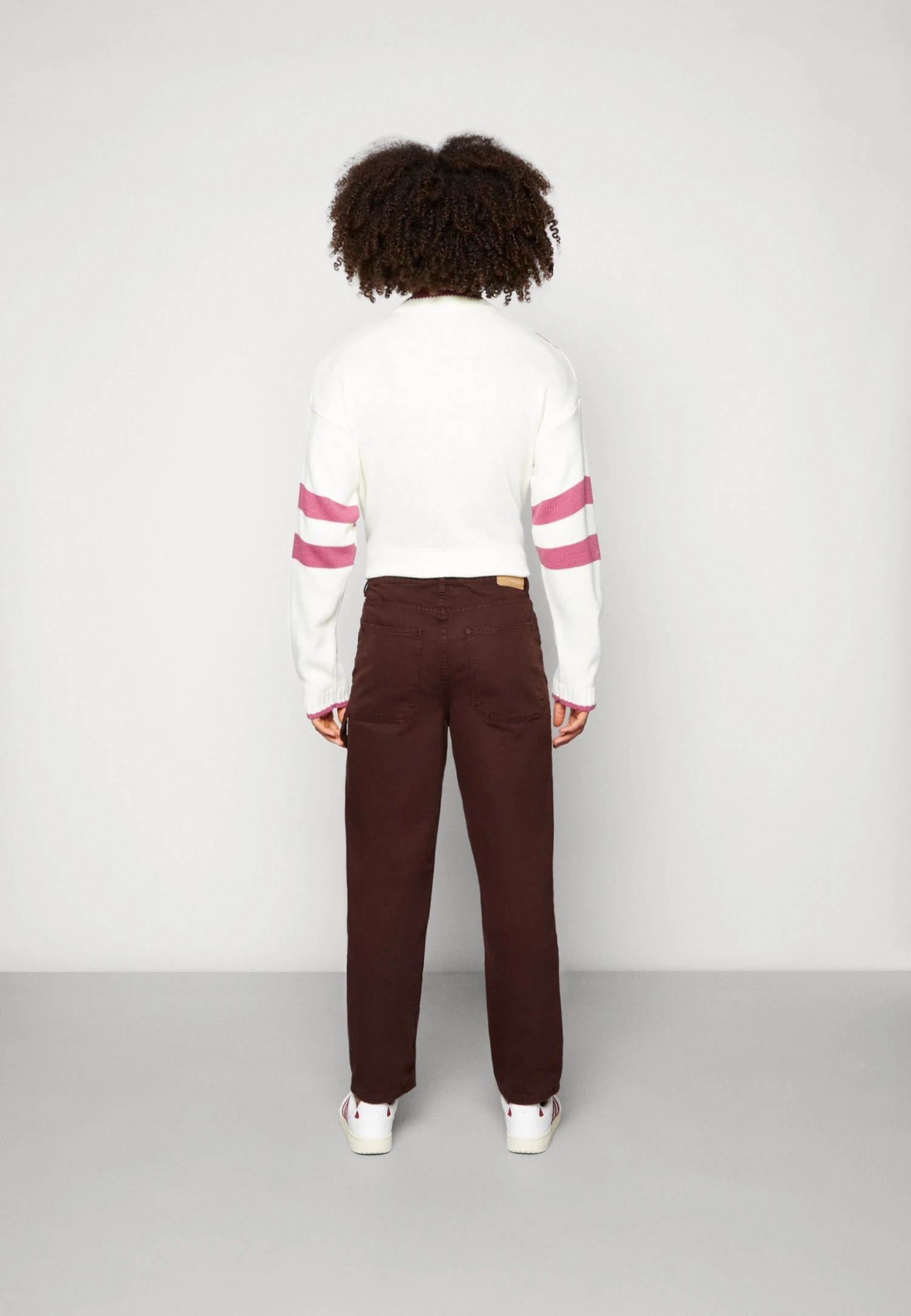 YOURTURN Workwear Unisex - Vaqueros Boyfriend - Brown 3 YOURTURN Workwear Unisex - Vaqueros Boyfriend - Brown - Imagen 3