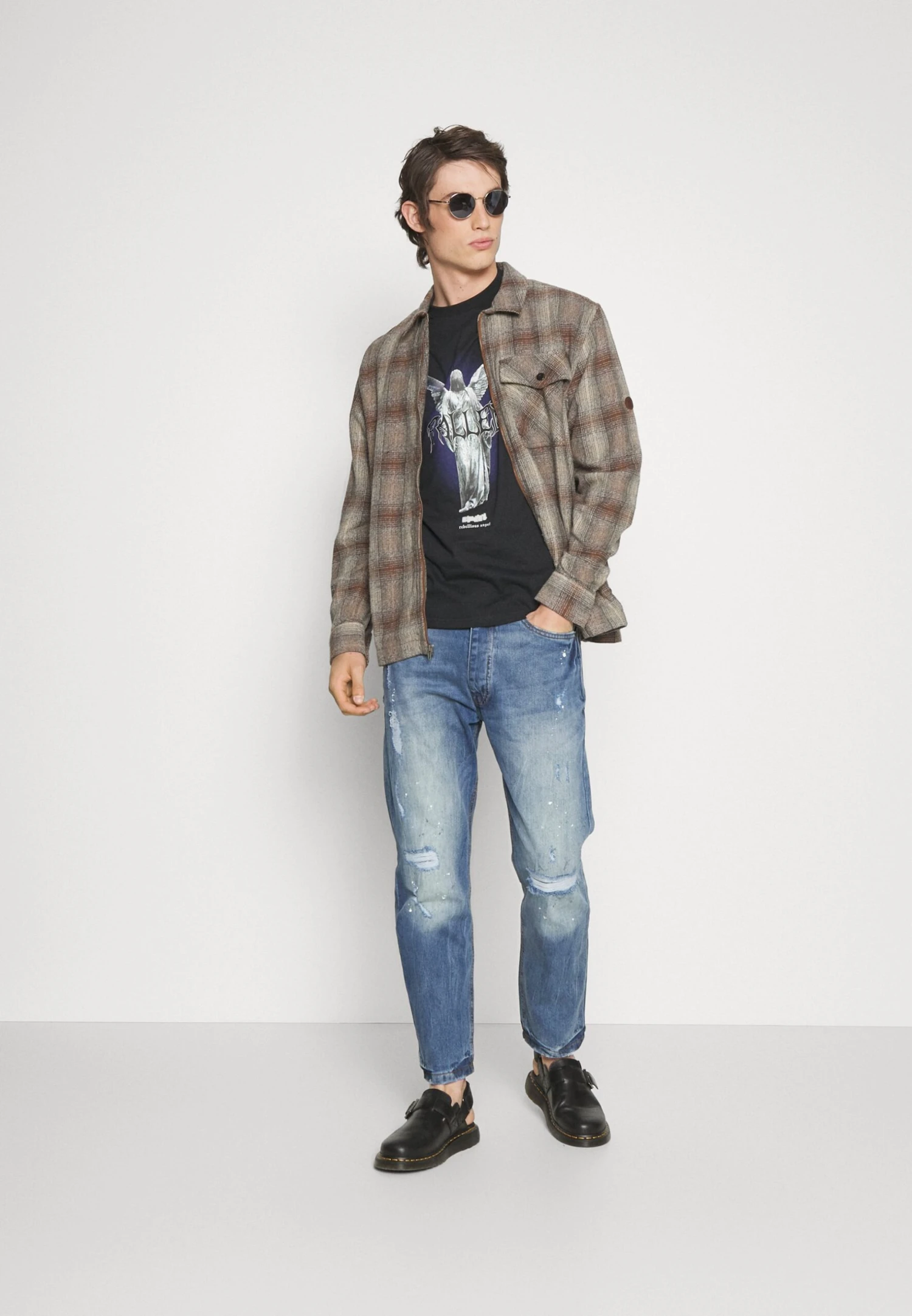 YOURTURN Fallen Schoolzi - Camiseta Estampada - Black 2 YOURTURN Fallen Schoolzi - Camiseta Estampada - Black - Imagen 2