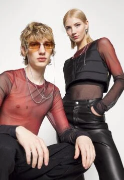 YOURTURN Unisex - Camiseta De Manga Larga -Red -Yourturn 2ce283cda1134ef3b438bb9794367f44