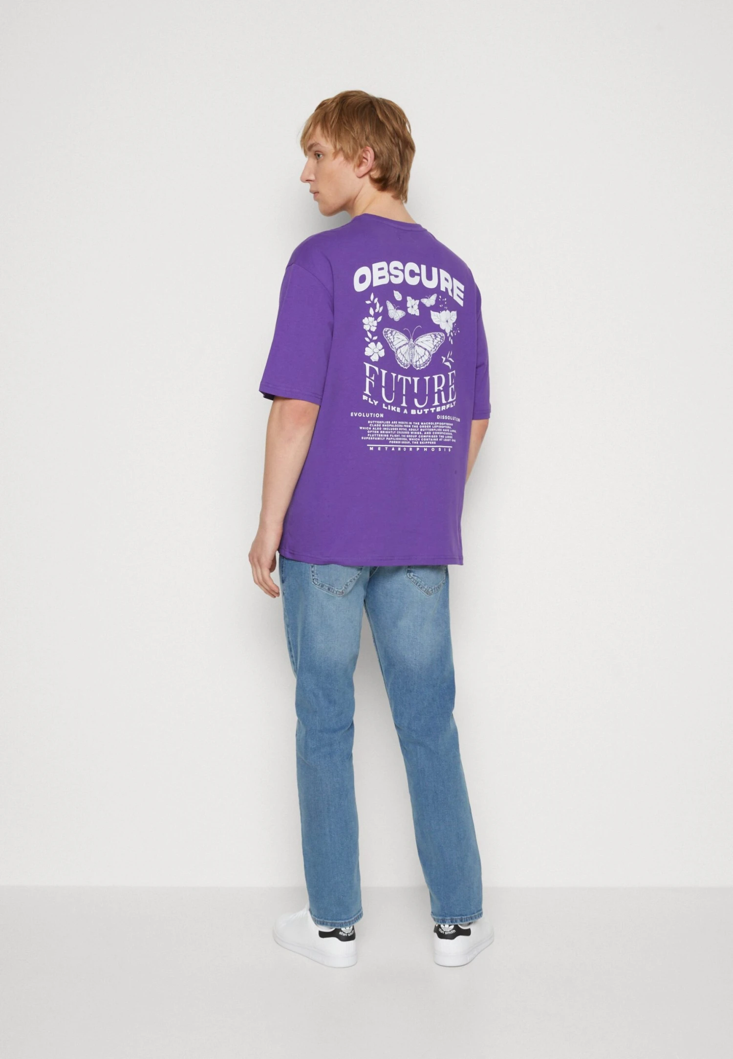 YOURTURN Nostalgia Future Tee Unisex - Camiseta Estampada - Purple 3 YOURTURN Nostalgia Future Tee Unisex - Camiseta Estampada - Purple - Imagen 3