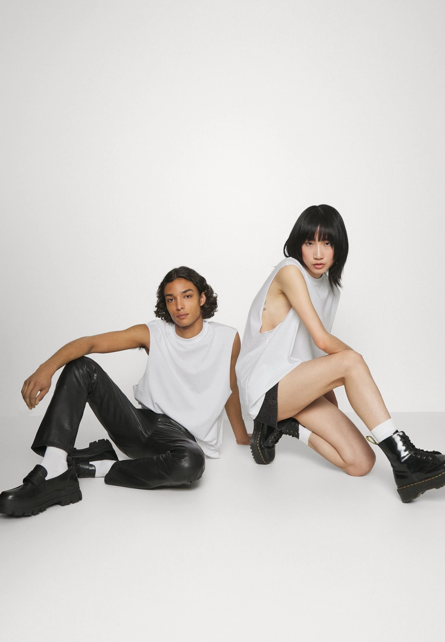 YOURTURN Unisex 2 Pack - Top - White, Black 5 YOURTURN Unisex 2 Pack - Top - White, Black - Imagen 5