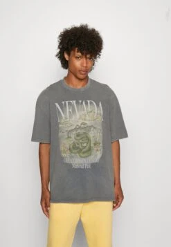 YOURTURN Nevada Wash Graphic Tee Washed - Camiseta Estampada - Charcoal