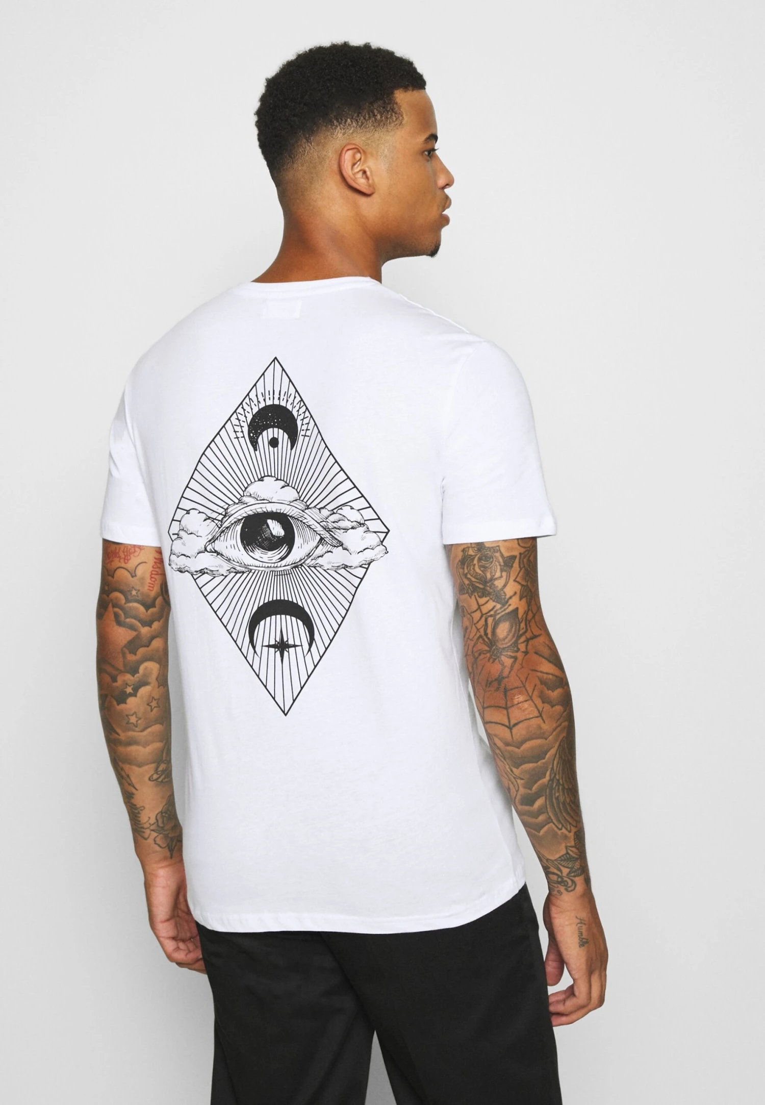 YOURTURN Eye Moon Tee Unisex - Camiseta Estampada - White 1 YOURTURN Eye Moon Tee Unisex - Camiseta Estampada - White