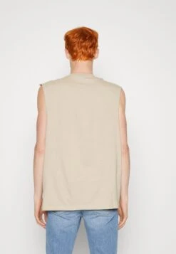 YOURTURN Unisex 2 Pack - Top - Beige/Dark Blue 9 YOURTURN Unisex 2 Pack - Top - Beige/Dark Blue -Yourturn 4f0d8b5fdd7947bbb5fbcf527ac8c441