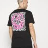 YOURTURN Camiseta Estampada - Black