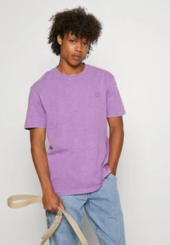 YOURTURN Yt-0722-1002Smiley Wash Tee / 404 - Purple - Camiseta Básica - 404 - Purple 9 YOURTURN Yt-0722-1002Smiley Wash Tee / 404 - Purple - Camiseta Básica - 404 - Purple -Yourturn 5f29291eb4a7453d8897b4ff5194dafd