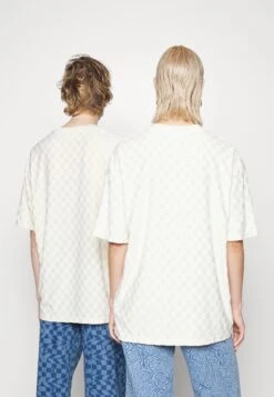 YOURTURN Unisex - Camiseta Estampada - Off-White -Yourturn 62b7671a114b4ea790a161fbfdc325cc