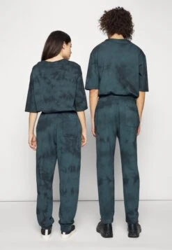 YOURTURN Wincent Weiss Unisex - Pantalones Deportivos - Black 11 YOURTURN Wincent Weiss Unisex - Pantalones Deportivos - Black -Yourturn 75467c5fd12b4e389a04cb1b2fb248ff