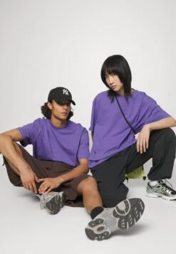 YOURTURN Unisex - Camiseta Estampada - Purple -Yourturn 817ade8a49b442e7b9a54a36875651c0