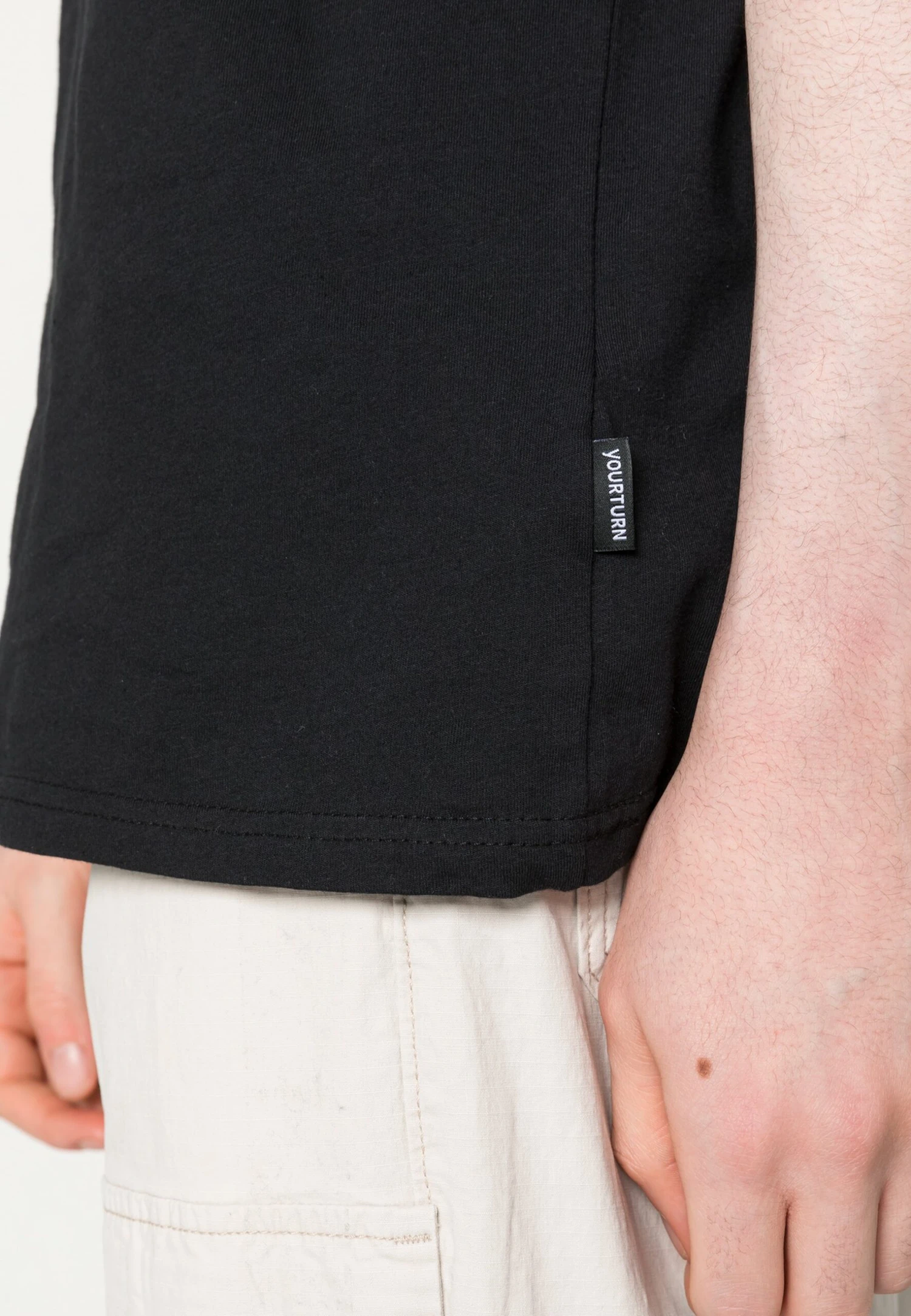 YOURTURN Graphic T-Shirt Beyond Unisex - Camiseta Estampada - Black 5 YOURTURN Graphic T-Shirt Beyond Unisex - Camiseta Estampada - Black - Imagen 5