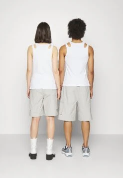 YOURTURN Unisex - Shorts - Light Grey 9 YOURTURN Unisex - Shorts - Light Grey -Yourturn 9e7efe294c2f4a86a30c70a1ef78f360
