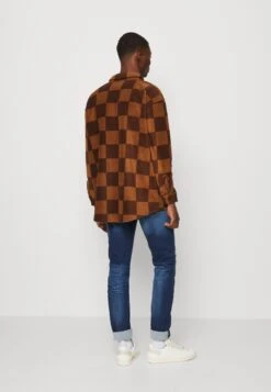 YOURTURN Unisex - Camisa - Brown 8 YOURTURN Unisex - Camisa - Brown -Yourturn a0308e7119464ed894d0cd1d77f7e109