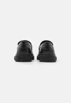 YOURTURN Leather Unisex - Mocasines - Black -Yourturn a30e4aec3ff64aec89480e52d85c30cf