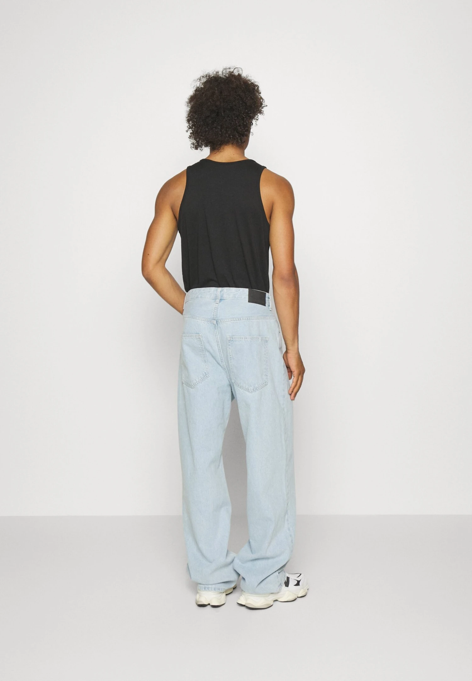 YOURTURN Baggy Jeans Unisex - Vaqueros Boyfriend - Light Blue Denim 3 YOURTURN Baggy Jeans Unisex - Vaqueros Boyfriend - Light Blue Denim - Imagen 3