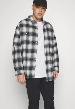 YOURTURN Unisex 3 Pack- Camiseta Básica - White/Lilac/Black 20 YOURTURN Unisex 3 Pack- Camiseta Básica - White/Lilac/Black -Yourturn b76caf78013e4b46a4acaa1bad88b35b