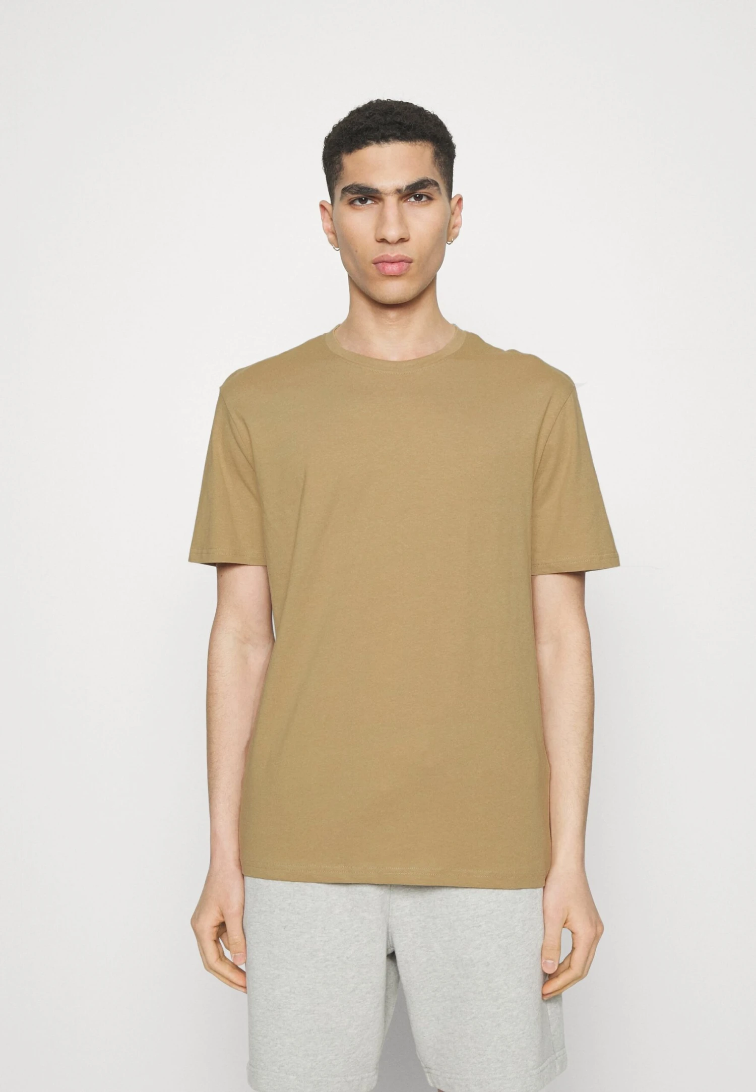 YOURTURN Unisex 5 Pack - Camiseta Básica - White/Apricot/Light Blue 5 YOURTURN Unisex 5 Pack - Camiseta Básica - White/Apricot/Light Blue - Imagen 5