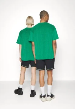 YOURTURN Unisex - Camiseta Básica - Green -Yourturn bc96786e28734a3399fab92de488f76f