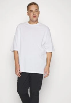 YOURTURN Unisex 3 Pack- Camiseta Básica - White/Lilac/Black 19 YOURTURN Unisex 3 Pack- Camiseta Básica - White/Lilac/Black -Yourturn cb9c9002ed3c48f39889fdf92ee7a70a