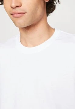 YOURTURN Unisex - Camiseta Estampada - White -Yourturn cf6aabb9470e4880b7566904721a6cd9