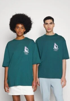 YOURTURN Unisex - Camiseta Estampada - Dark Green