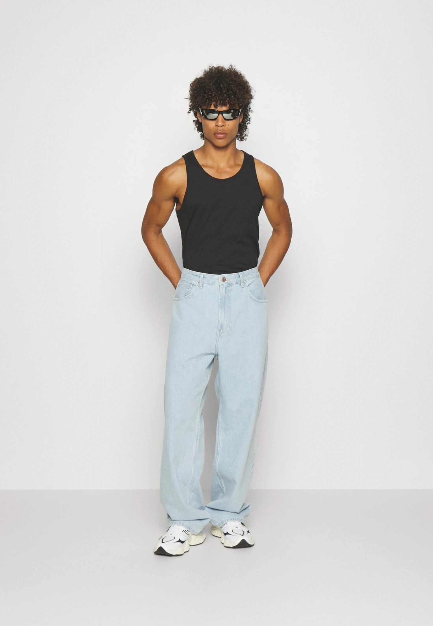 YOURTURN Baggy Jeans Unisex - Vaqueros Boyfriend - Light Blue Denim 2 YOURTURN Baggy Jeans Unisex - Vaqueros Boyfriend - Light Blue Denim - Imagen 2