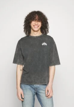 YOURTURN Skull Graphic Tee Unisex - Camiseta Estampada - Mottled Black -Yourturn da5ddb789f454a678b4b27212f932166