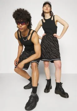 YOURTURN Unisex - Shorts - Dark Grey 9 YOURTURN Unisex - Shorts - Dark Grey -Yourturn dab1b4caade94dcc8f454ffafc3f50cb