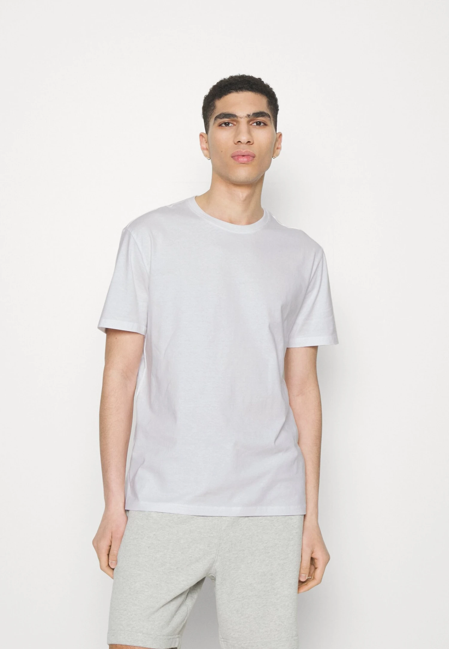 YOURTURN Unisex 5 Pack - Camiseta Básica - White/Apricot/Light Blue 2 YOURTURN Unisex 5 Pack - Camiseta Básica - White/Apricot/Light Blue - Imagen 2