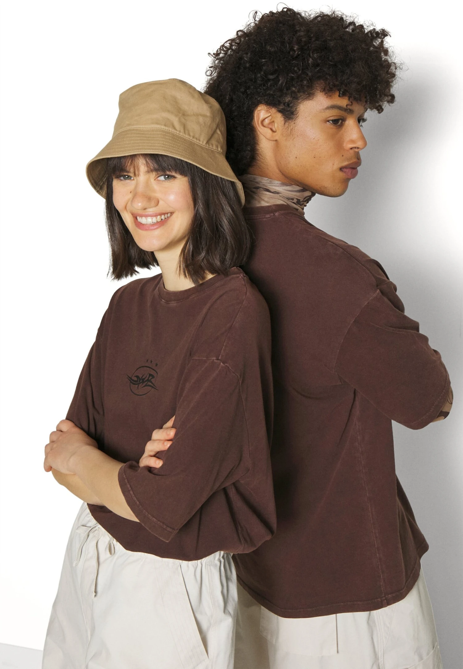 YOURTURN Unisex - Camiseta Estampada - Dark Brown 4 YOURTURN Unisex - Camiseta Estampada - Dark Brown - Imagen 4