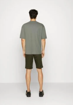 YOURTURN Unisex - Camiseta Estampada - Light Green -Yourturn efaae50e39014b5595431f66546cd2fd