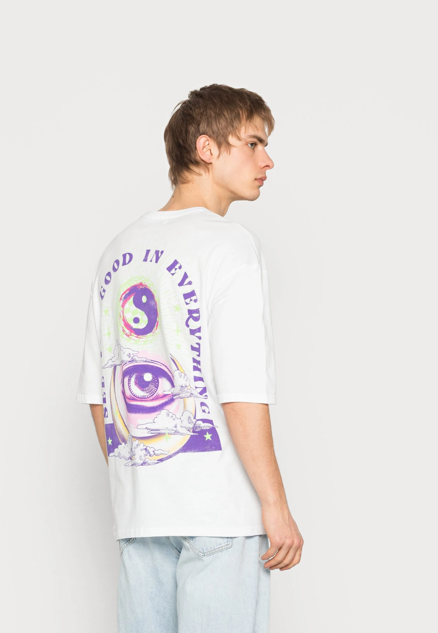 YOURTURN Good In Everything Graphic T-Shirt Unisex - Camiseta Estampada - White 1 YOURTURN Good In Everything Graphic T-Shirt Unisex - Camiseta Estampada - White