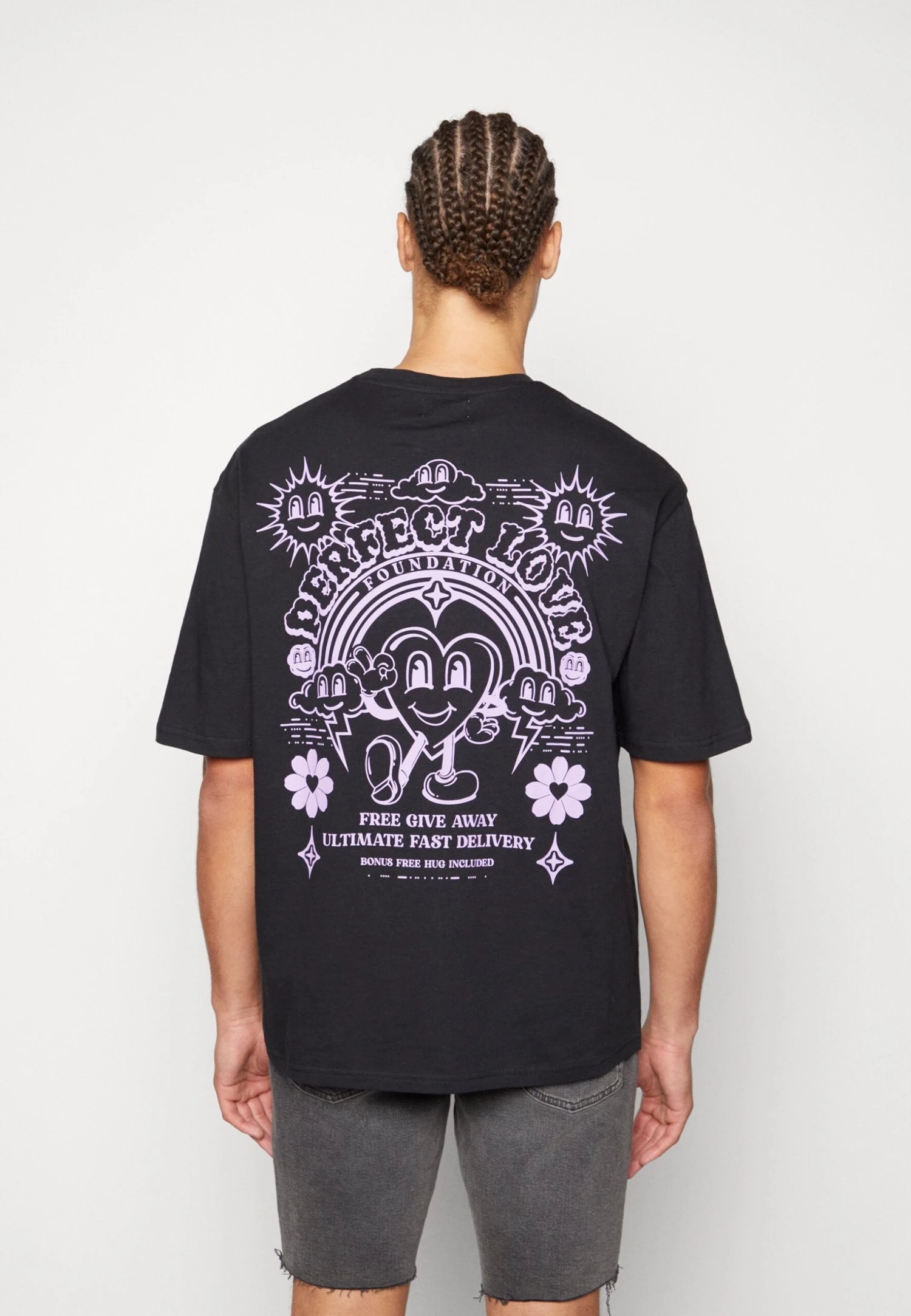 YOURTURN Heart Graphic Backprint Tee Unisex - Camiseta Estampada - Black 1 YOURTURN Heart Graphic Backprint Tee Unisex - Camiseta Estampada - Black